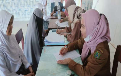 UPTD Kesehatan Sarjo Menggelar Kegiatan Pemeriksaan Kesehatan di SMA Negeri 1 Sarjo